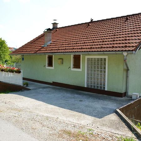 Apartman Viktorija 크레핀스키타플리스 외부 사진