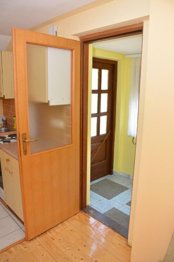 Apartman Viktorija 크레핀스키타플리스 외부 사진