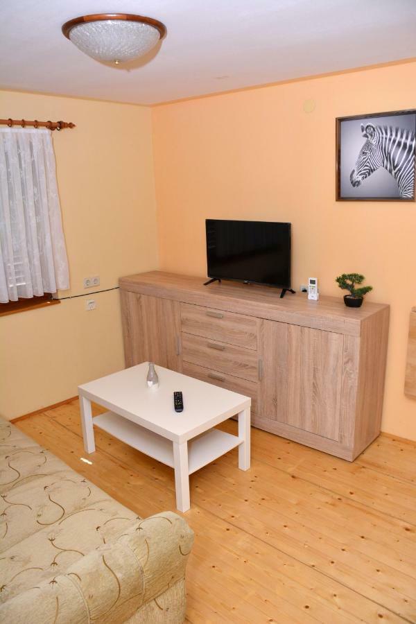 Apartman Viktorija 크레핀스키타플리스 외부 사진